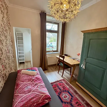 In 4 Eg In Altchemnitz