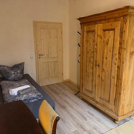 In 4 Eg In Altchemnitz